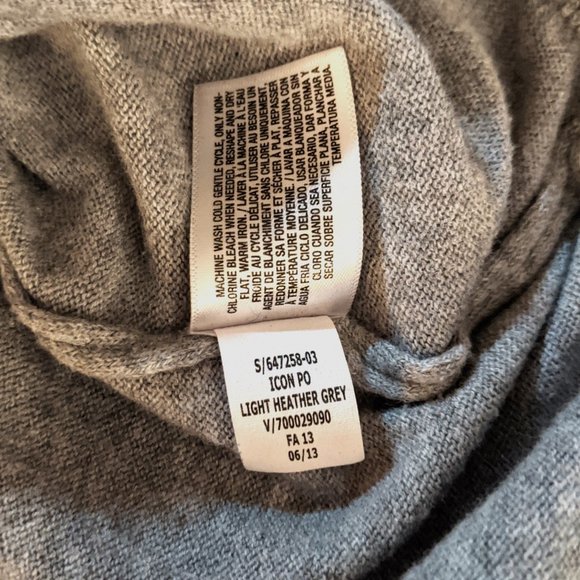 Old Navy Gray Owl Crewneck Sweater - Size Small - Picture 5 of 7